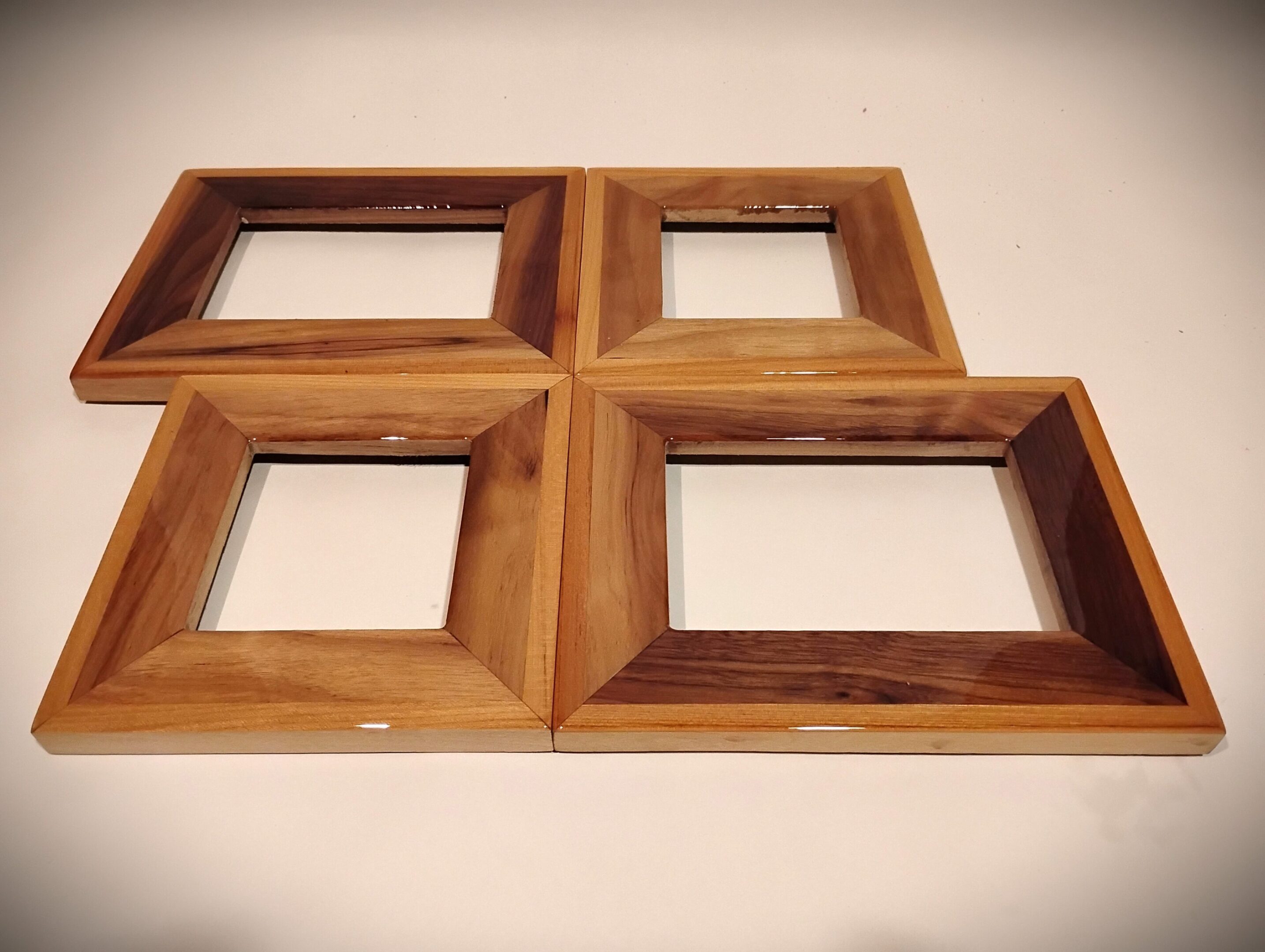 Frames.eb.polyptych2
