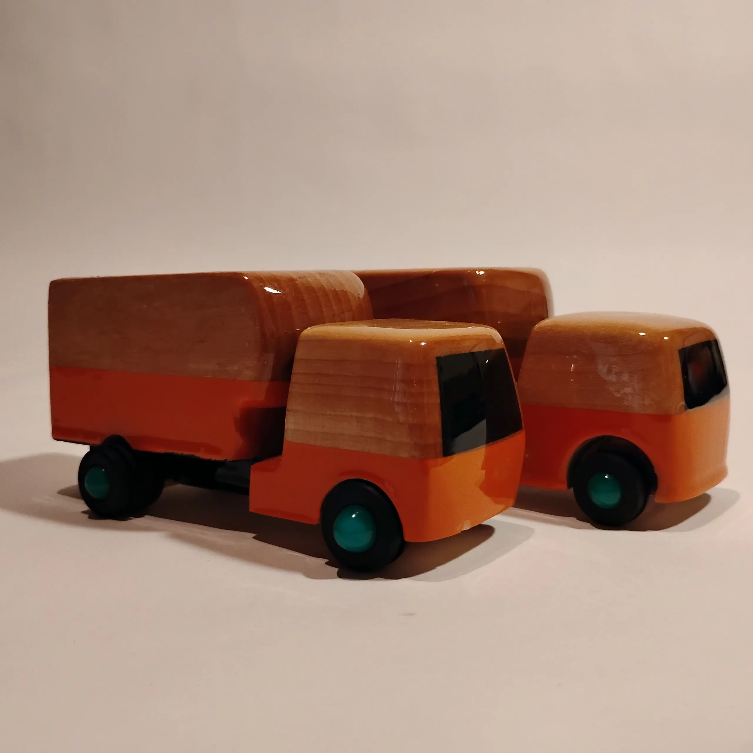 2CubeTrucks