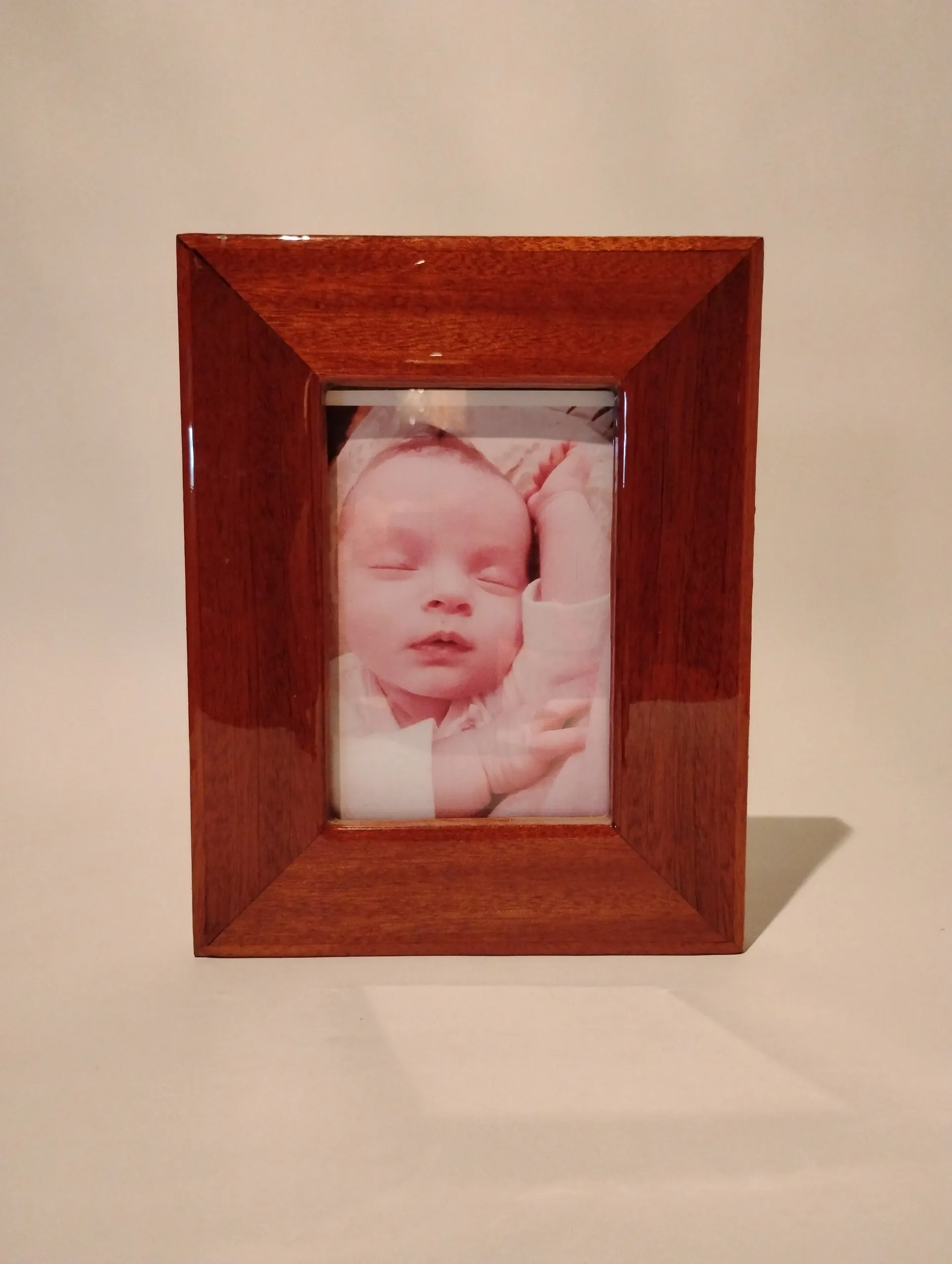 MahoganyBoxFrame